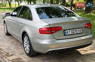 Седан Audi A4 2013 в Кременчуге