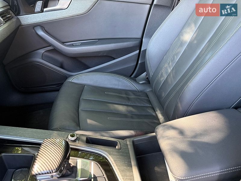Седан Audi A4 2020 в Києві