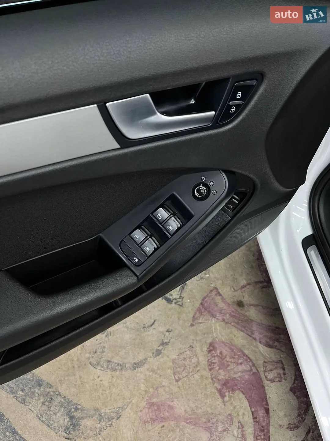 2010 Audi A4 - мініатюра 15