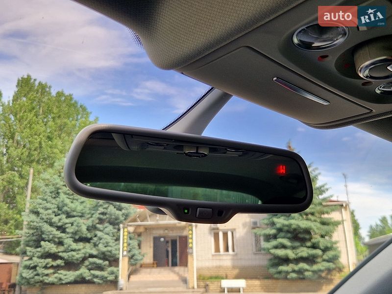 Седан Audi A4 2012 в Дніпрі
