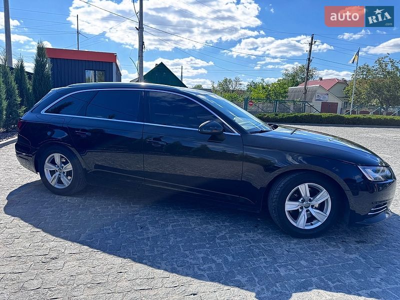 Універсал Audi A4 2018 в Коростишеві