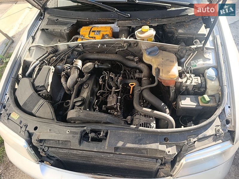 Універсал Audi A4 1999 в Бару