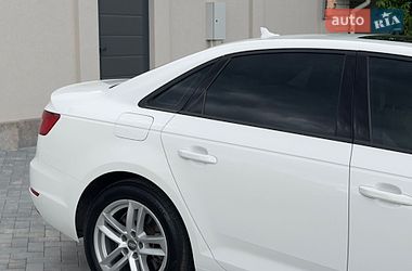 Седан Audi A4 2017 в Одесі