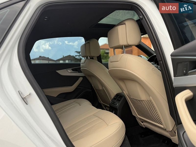Седан Audi A4 2017 в Одесі