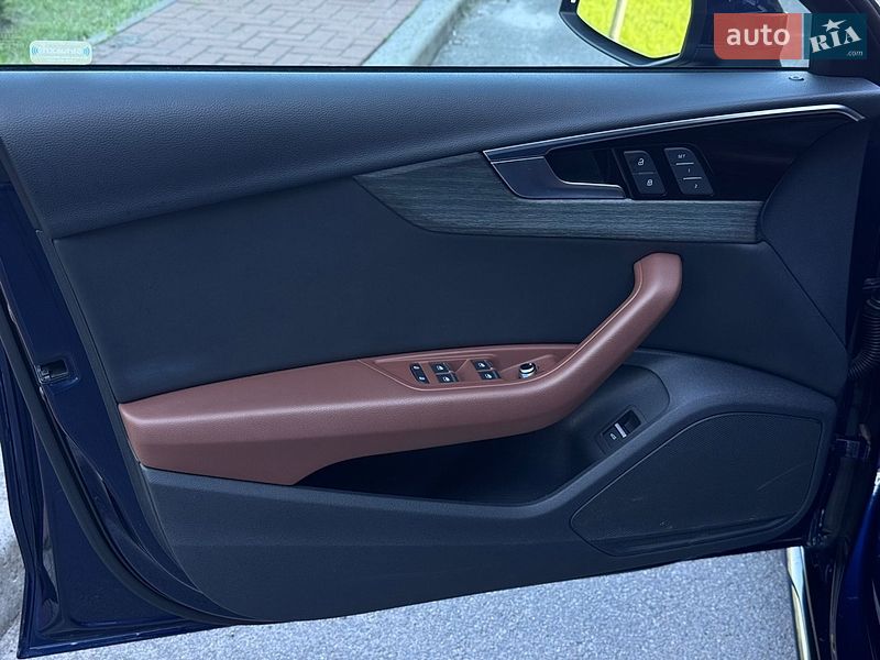 Седан Audi A4 2020 в Києві