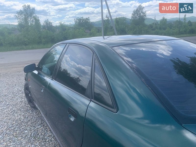 Седан Audi A4 1996 в Надвірній