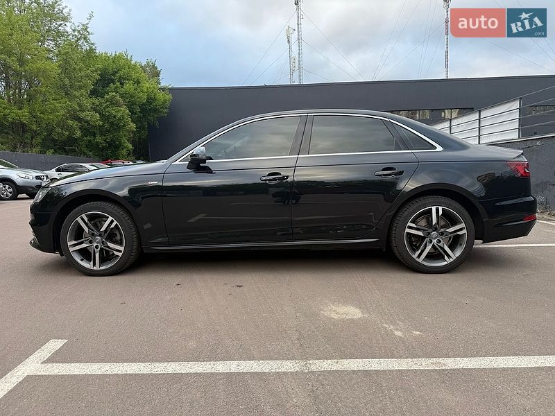 Седан Audi A4 2018 в Киеве