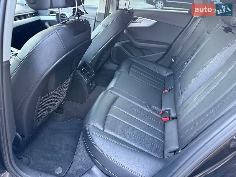 Седан Audi A4 2018 в Киеве