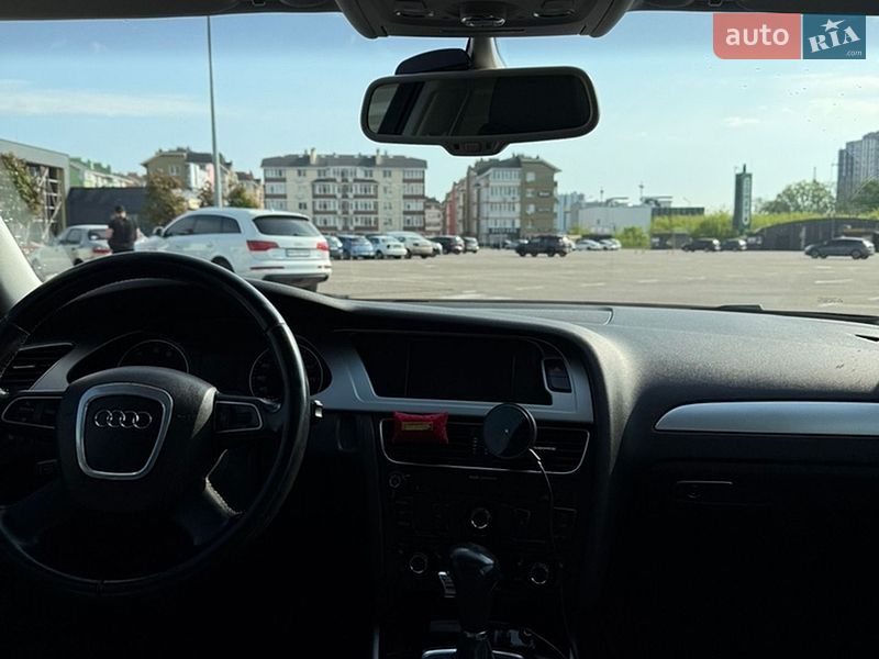 Седан Audi A4 2011 в Киеве