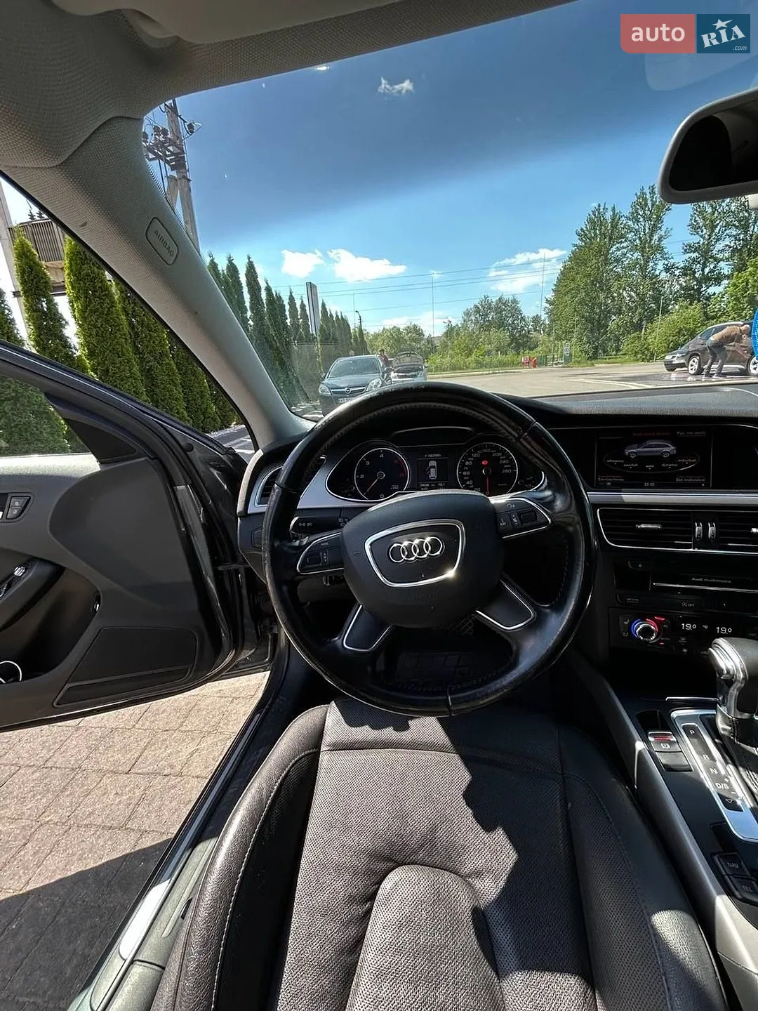 2011 Audi A4 - мініатюра 26