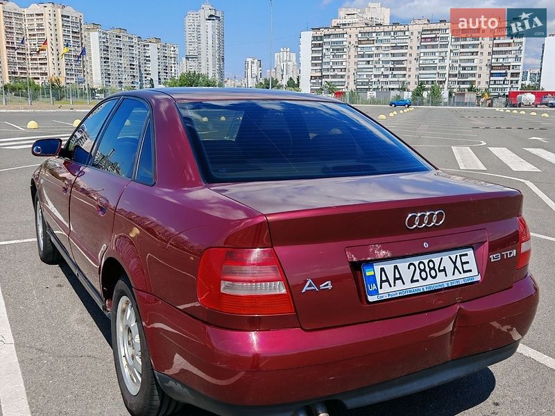 Седан Audi A4 1999 в Києві