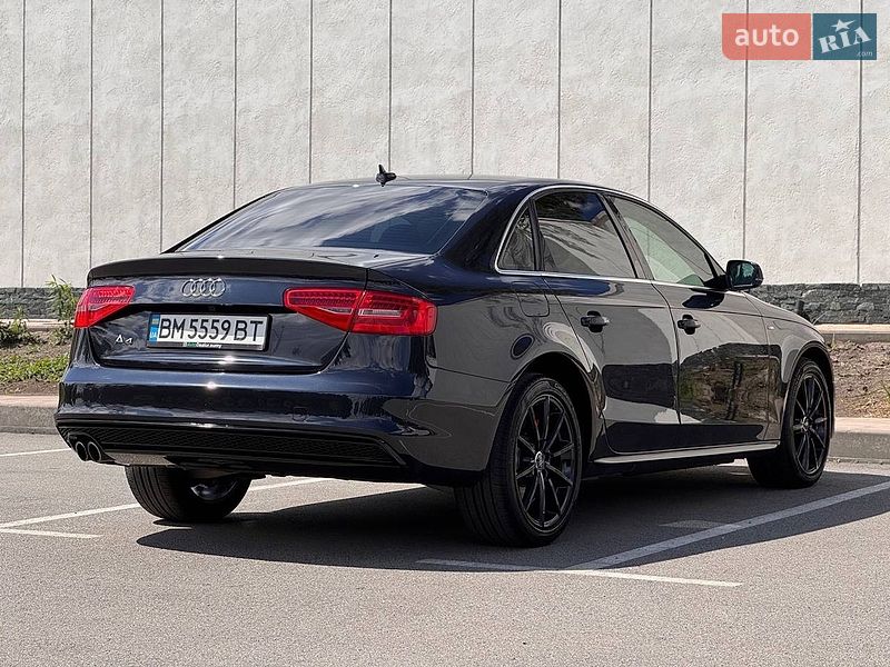 Седан Audi A4 2014 в Киеве