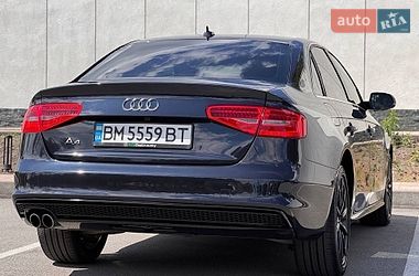 Седан Audi A4 2014 в Києві