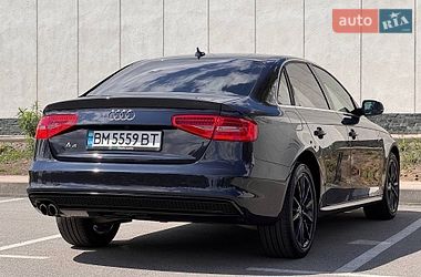 Седан Audi A4 2014 в Киеве