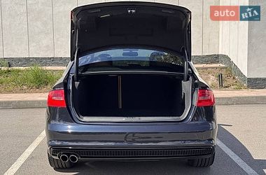 Седан Audi A4 2014 в Києві