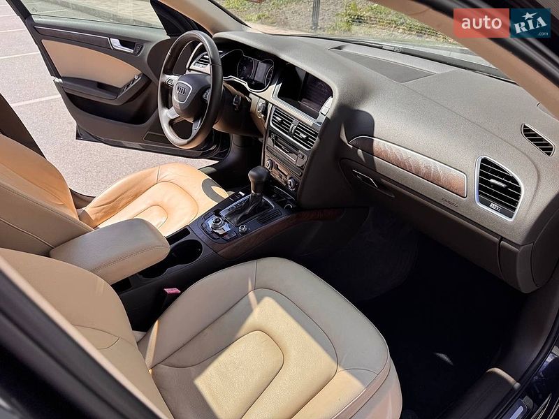 Седан Audi A4 2014 в Києві