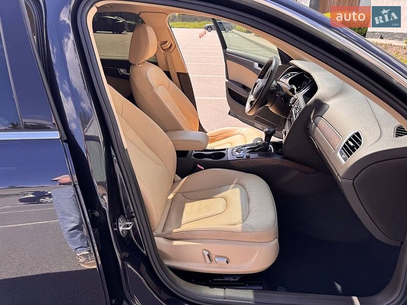 Седан Audi A4 2014 в Києві