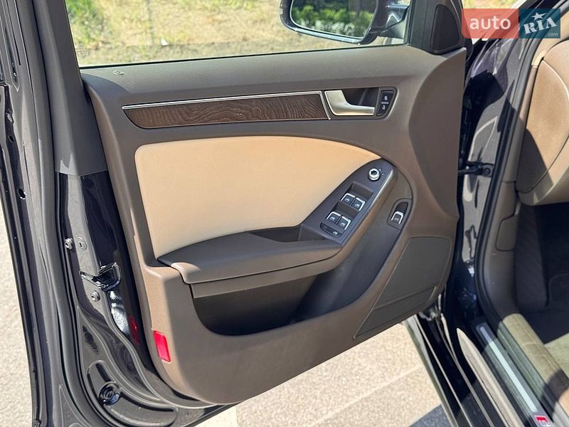 Седан Audi A4 2014 в Киеве