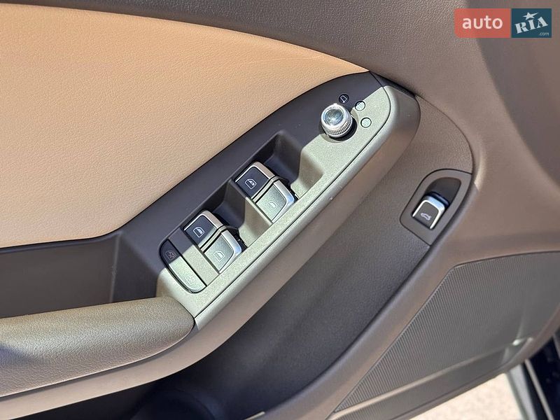 Седан Audi A4 2014 в Києві
