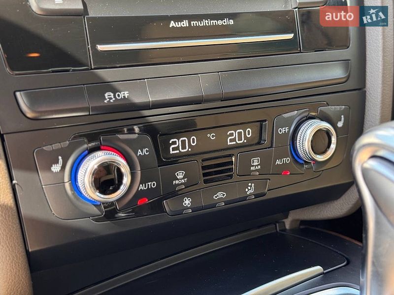 Седан Audi A4 2014 в Киеве