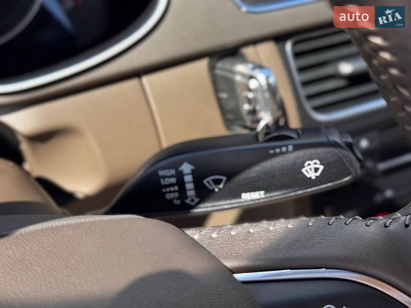 Седан Audi A4 2014 в Киеве
