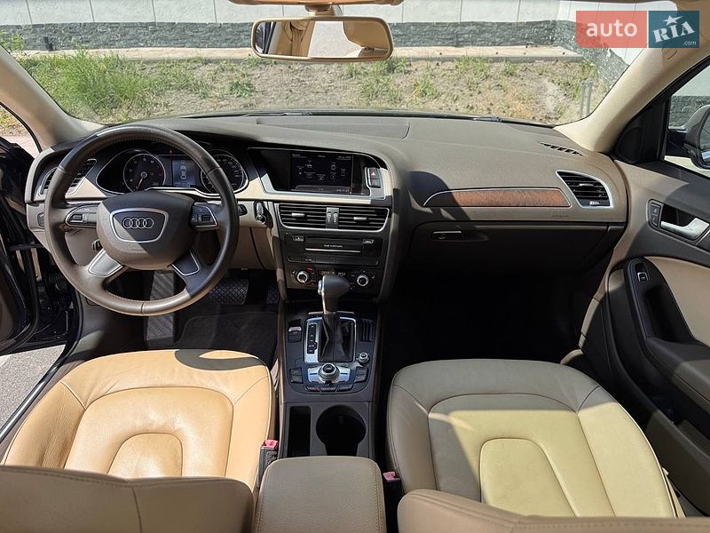 Седан Audi A4 2014 в Києві