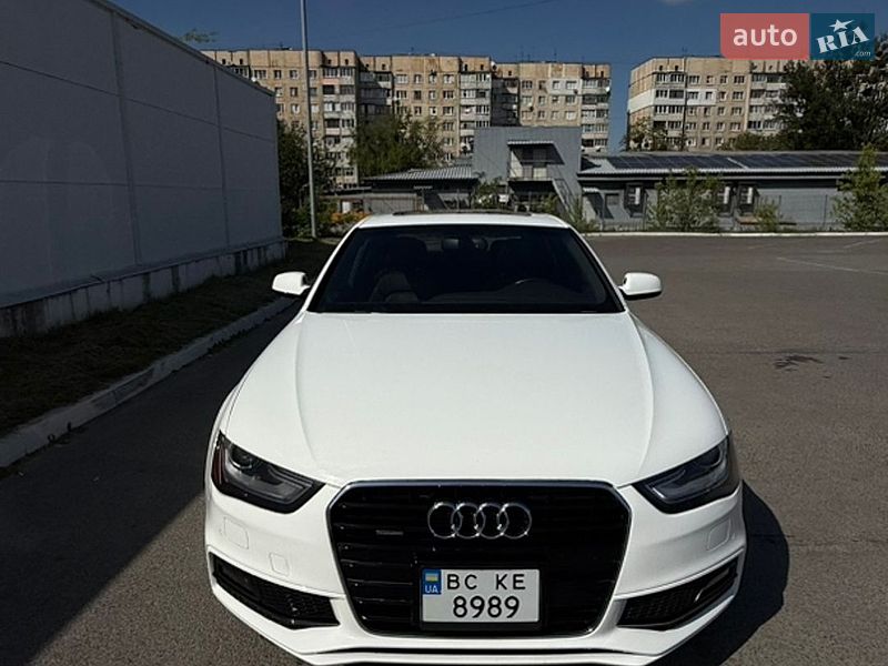 Седан Audi A4 2015 в Львові