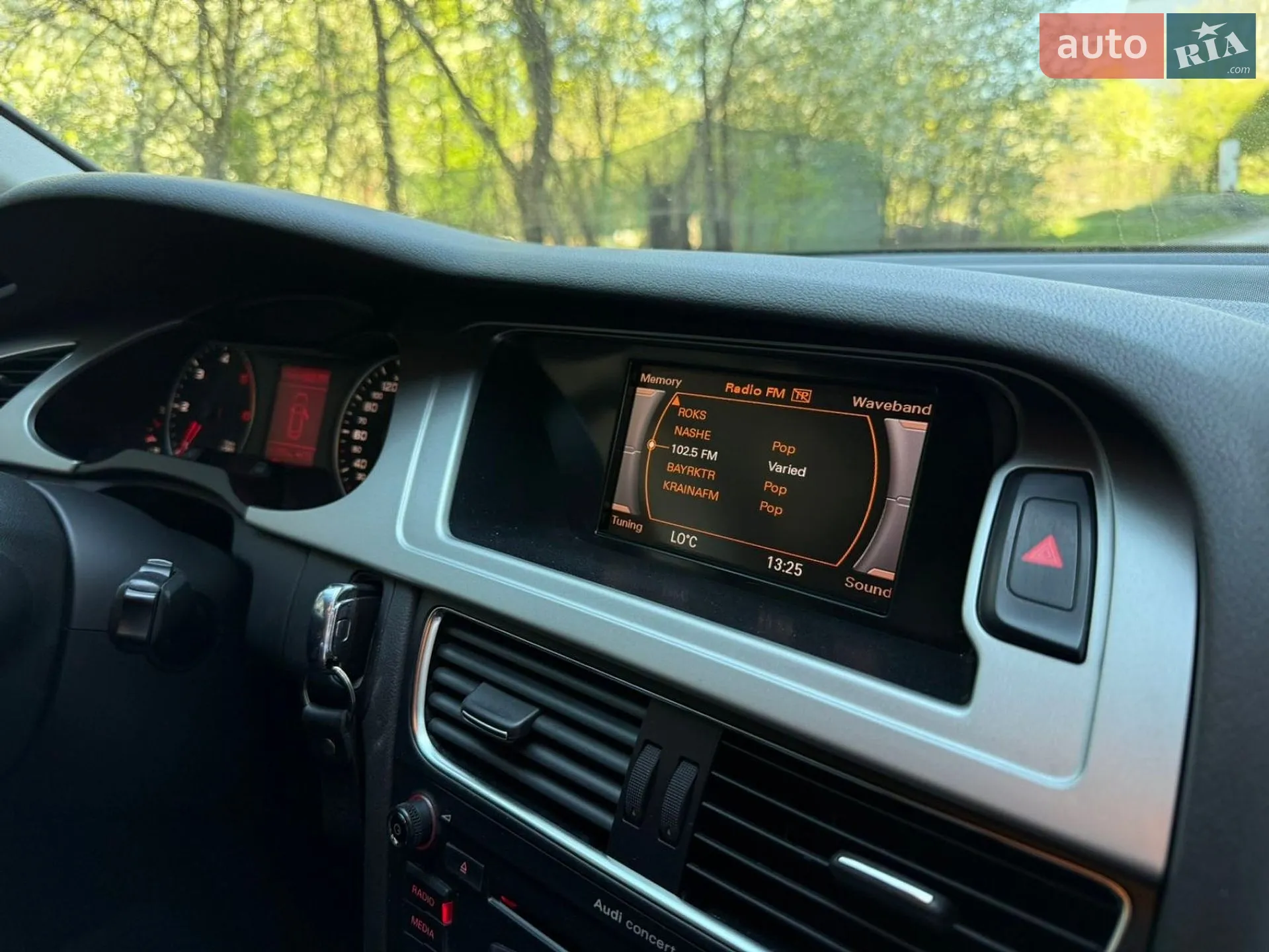 2010 Audi A4 - мініатюра 15