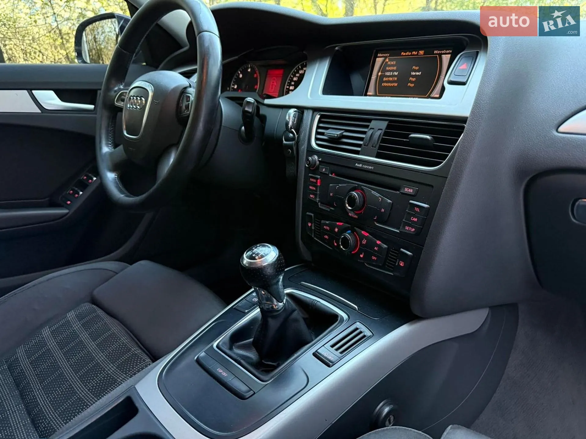 2010 Audi A4 - мініатюра 21