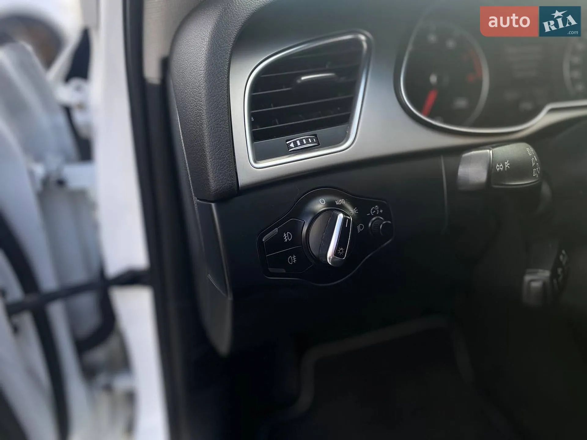 2015 Audi A4 - мініатюра 22