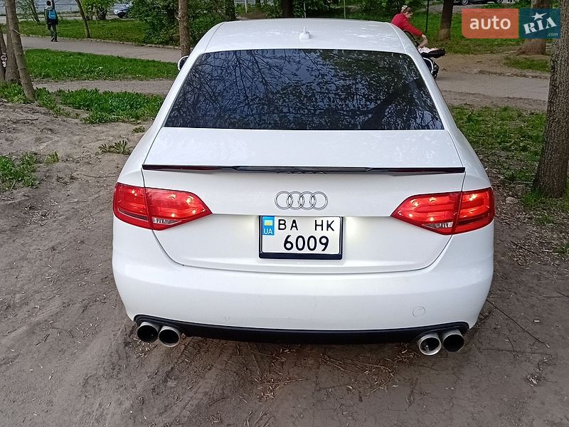 Седан Audi A4 2010 в Кропивницькому