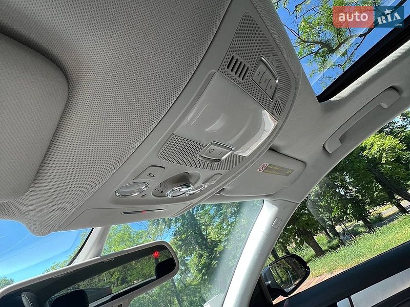 Седан Audi A4 2011 в Одессе