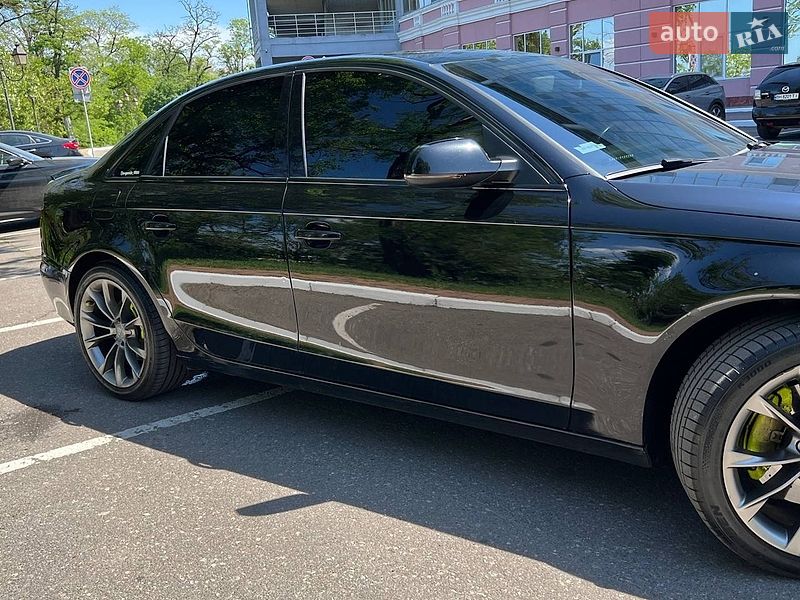 Седан Audi A4 2011 в Одессе