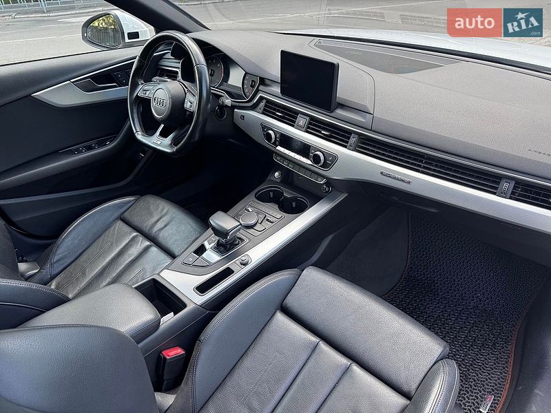 Седан Audi A4 2018 в Києві