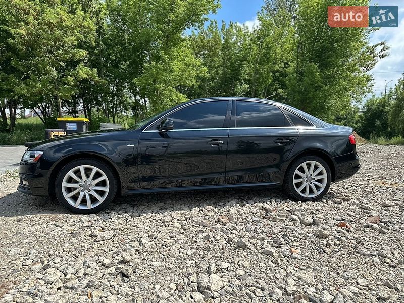 Седан Audi A4 2014 в Львові