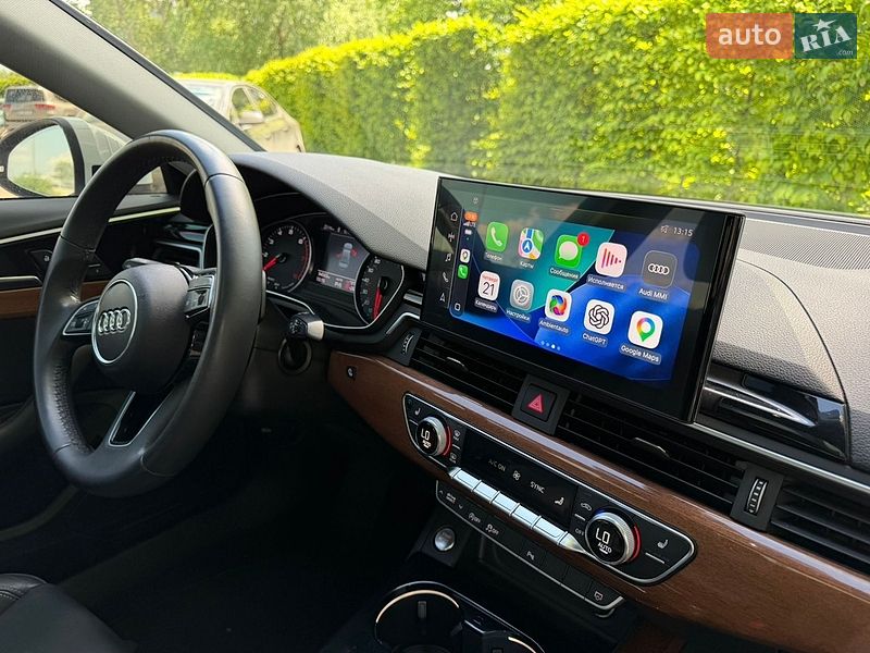 Седан Audi A4 2022 в Киеве