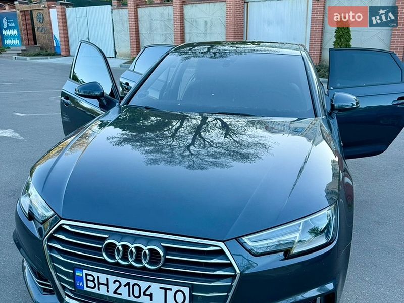 Седан Audi A4 2018 в Одессе