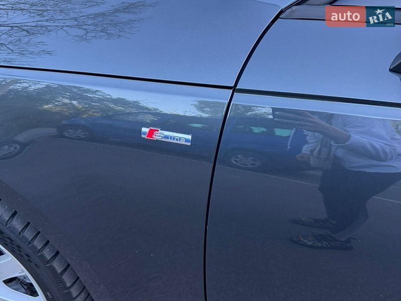 Седан Audi A4 2018 в Одессе