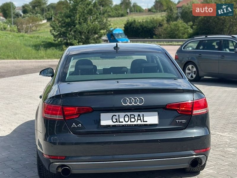 Седан Audi A4 2017 в Рівному