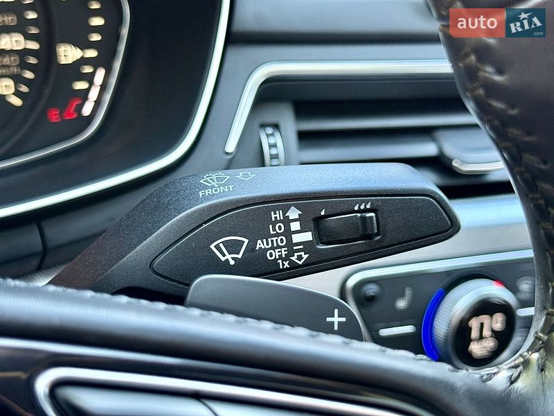 Седан Audi A4 2015 в Харькове