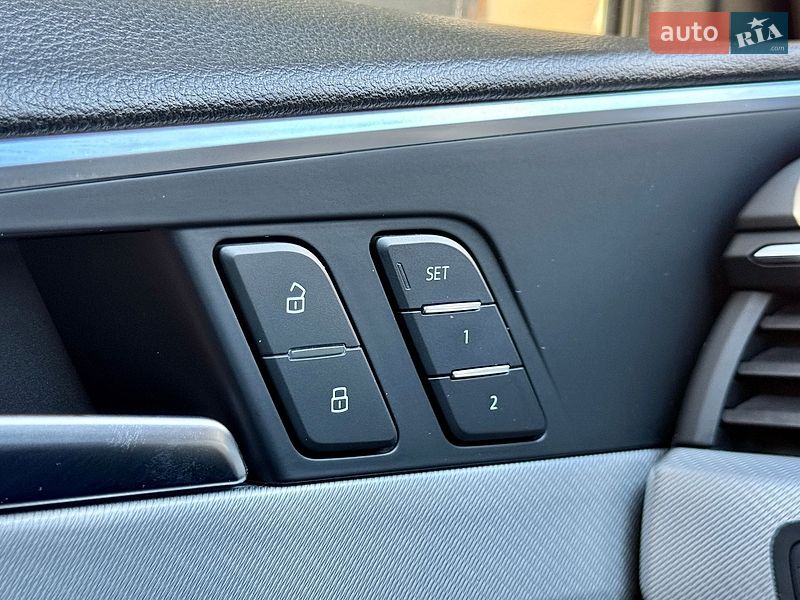 Седан Audi A4 2015 в Харькове
