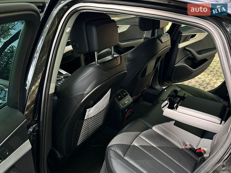 Седан Audi A4 2016 в Харькове