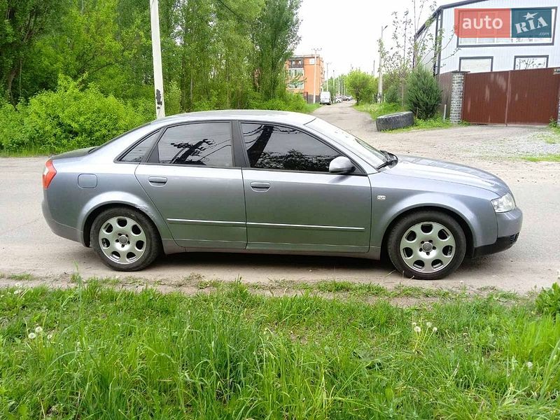 Седан Audi A4 2003 в Киеве