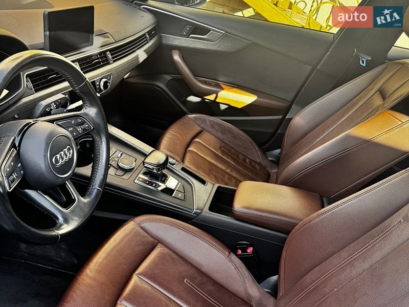 Седан Audi A4 2019 в Дніпрі