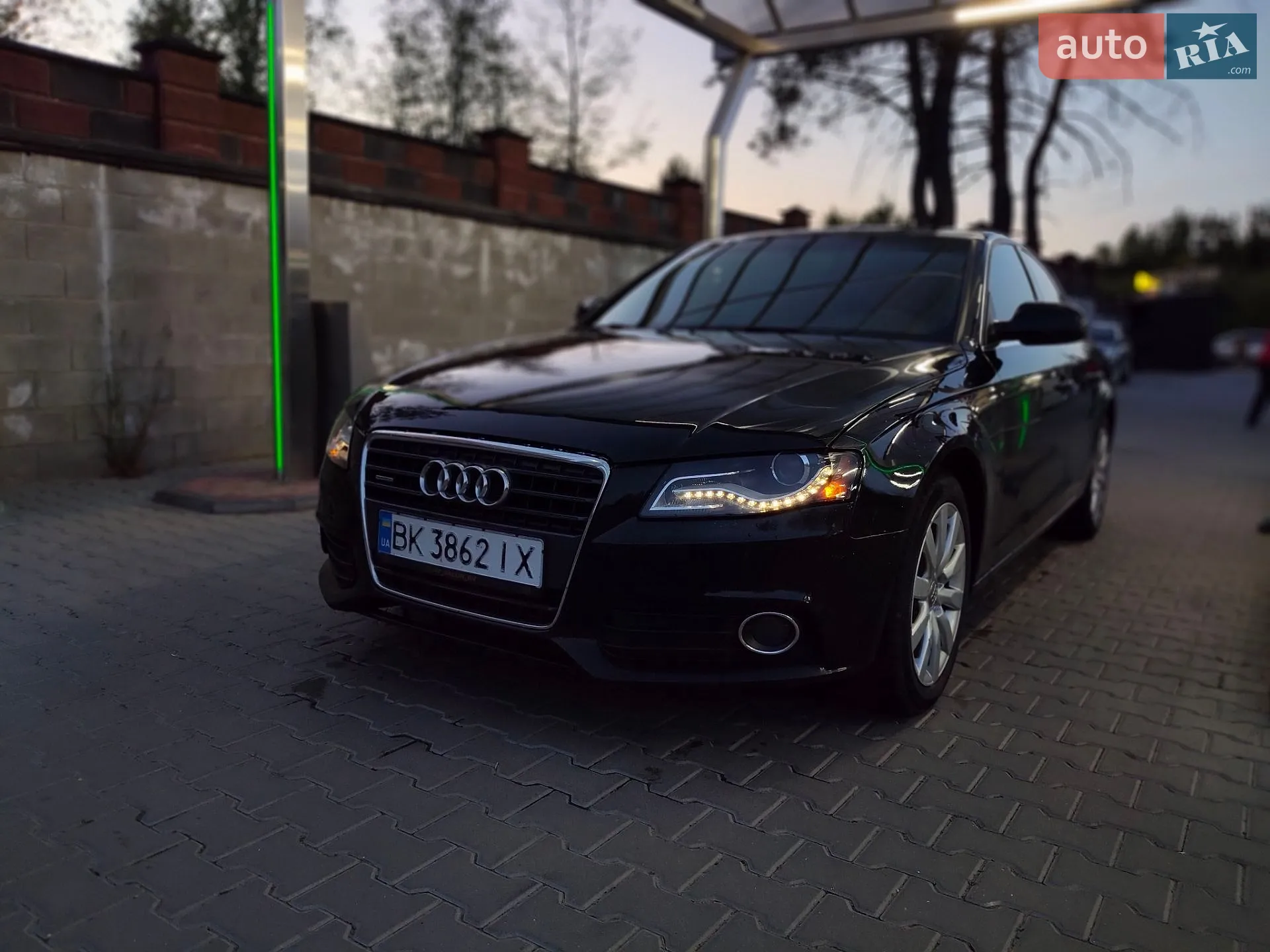 2010 Audi A4 - фото 1