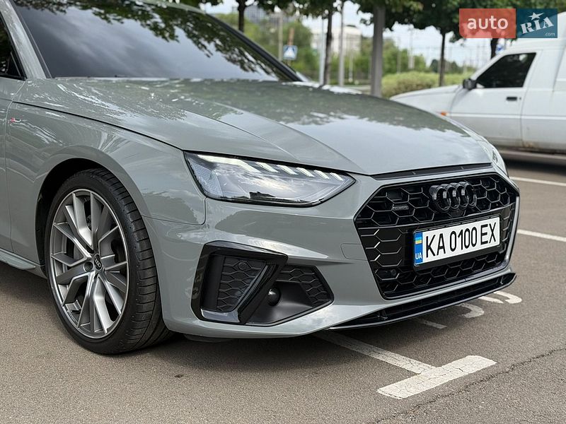 Седан Audi A4 2021 в Киеве