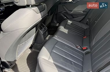 Седан Audi A4 2021 в Киеве
