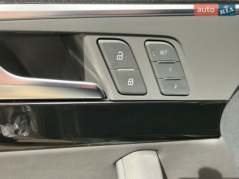 Седан Audi A4 2021 в Киеве
