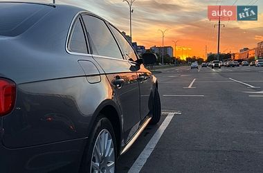 Седан Audi A4 2014 в Чернігові