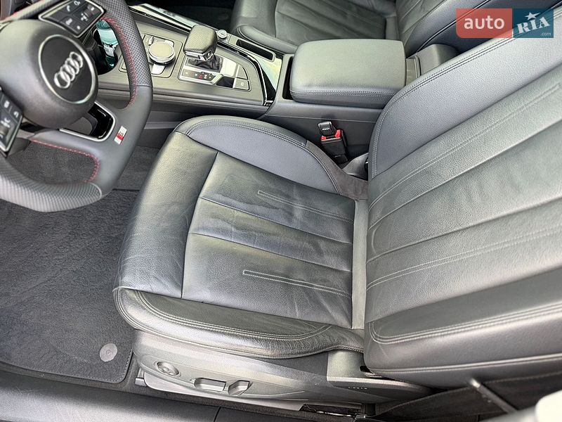Седан Audi A4 2017 в Киеве